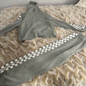 Gray sweats and Jodie